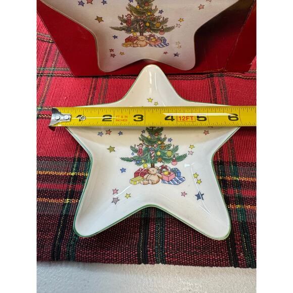 Serving Plate / Christmas Star / Nikko Ceramics / Serving Plate / NIB - Picture 2 of 2